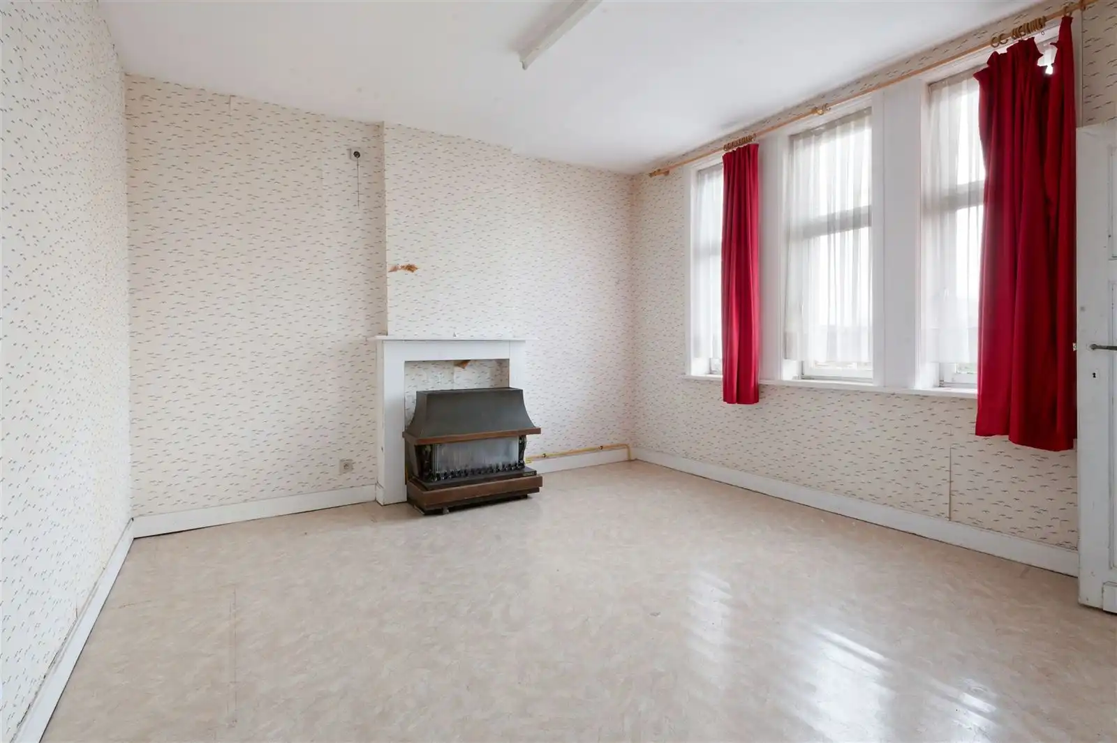 Charmante te renoveren woning in Zottegem foto 10