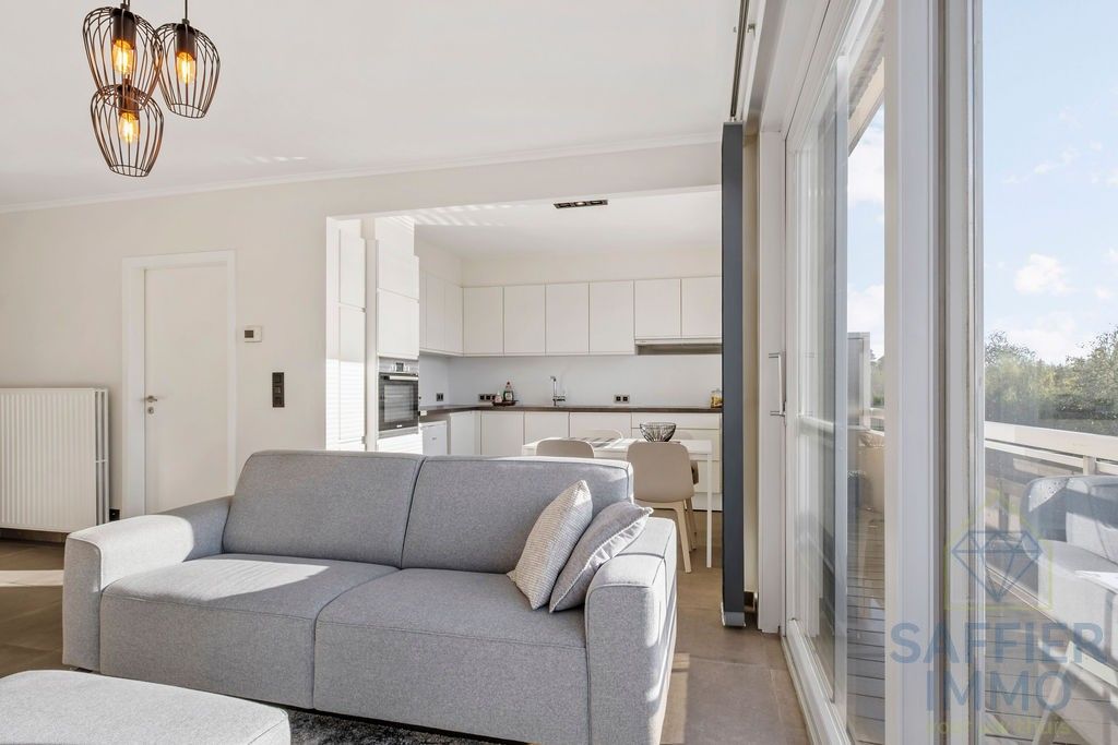 Instapklaar en volledig gerenoveerd appartement te koop in Roeselare foto 6