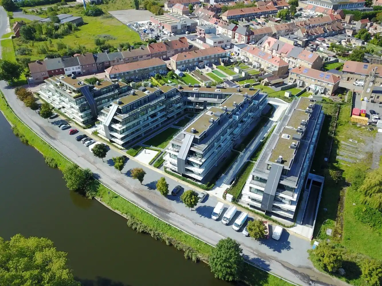 parkeerplaats in het gebouw Waterfront foto 5