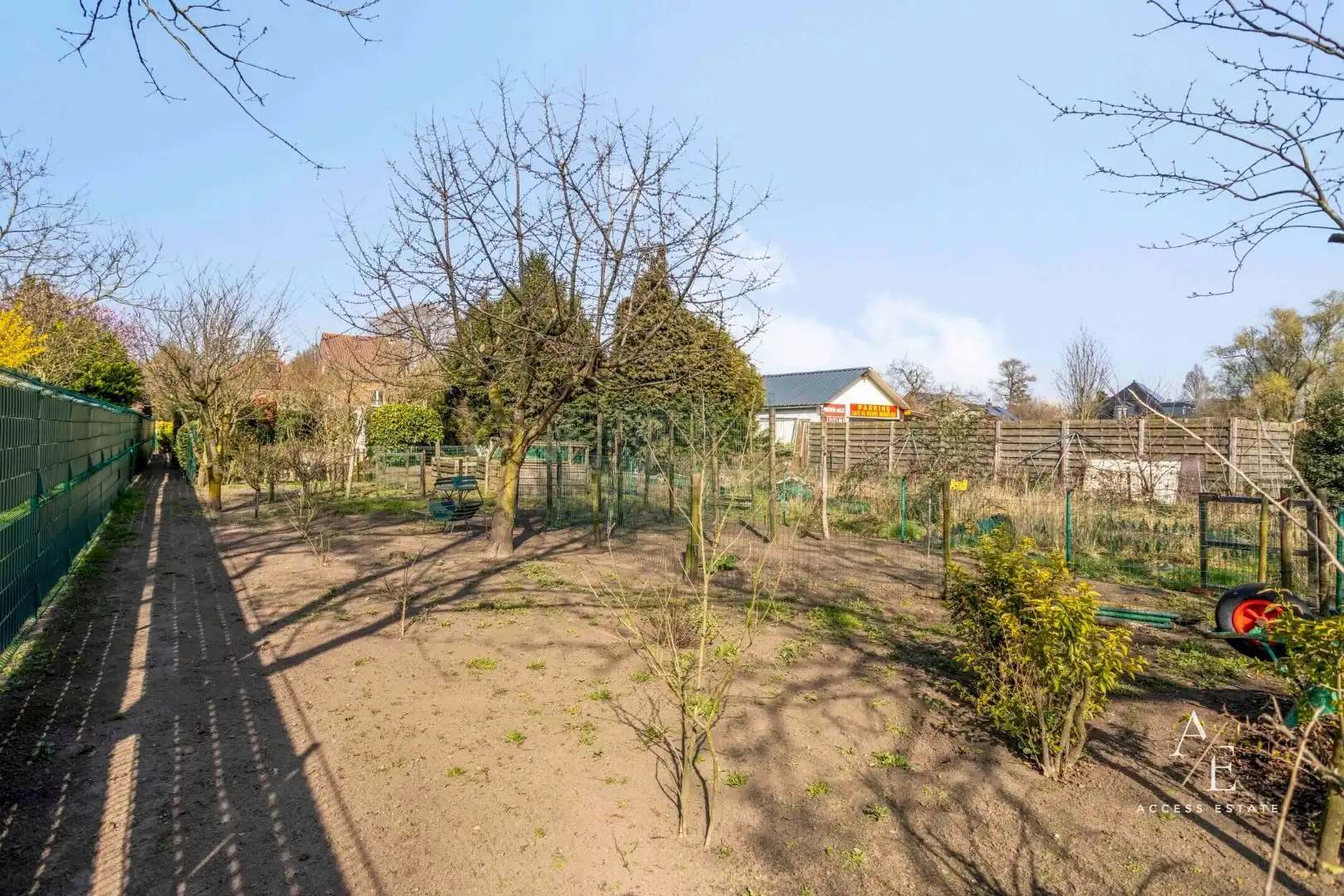 OOSTAKKER - Karaktervolle open bebouwing met grote tuin nabij het centrum foto 18