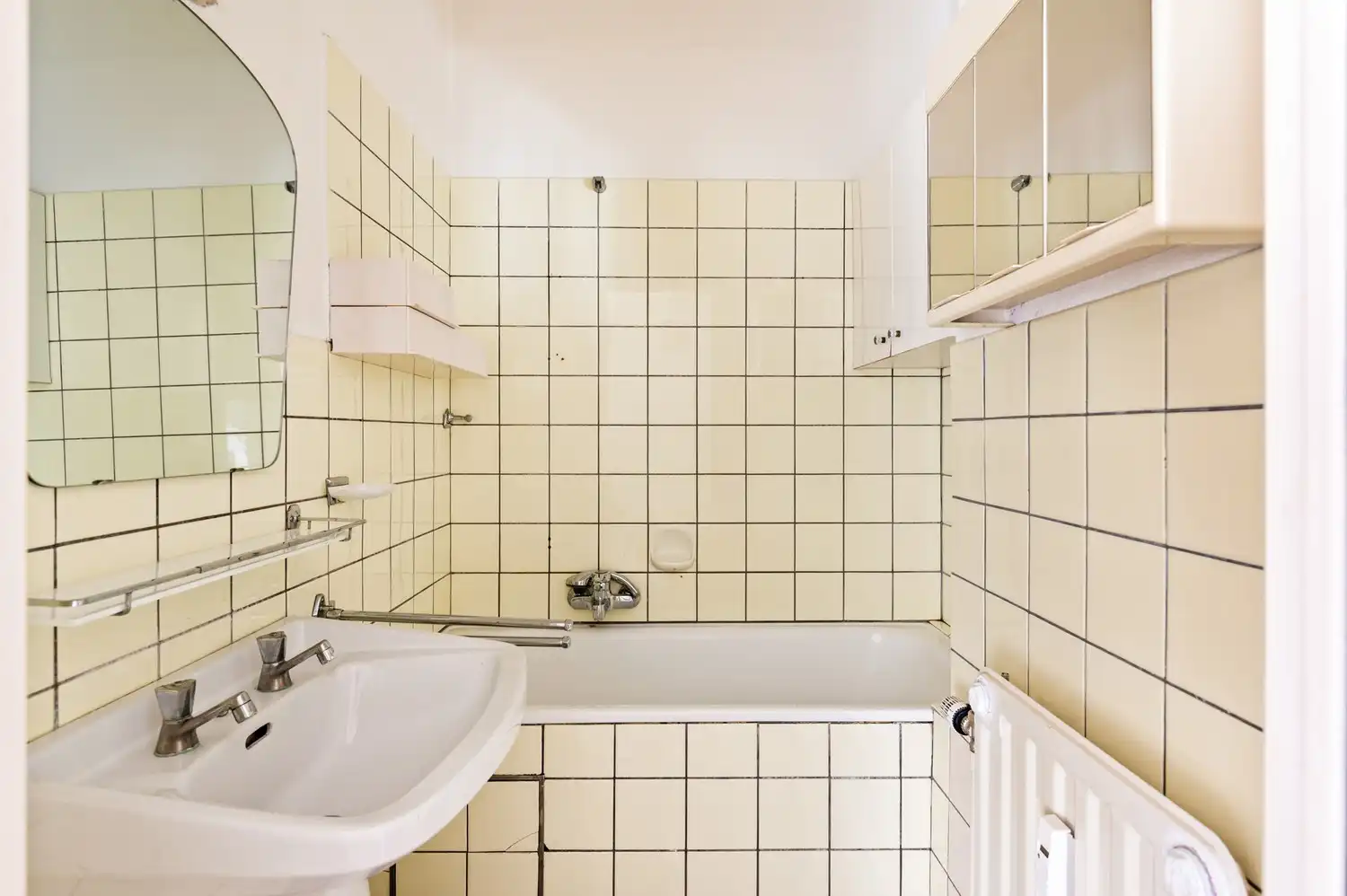 Lichtrijke studio aan het Harmoniepark! foto 5