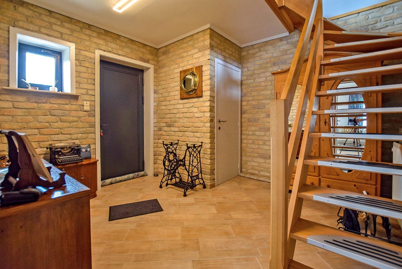 Uiterst goed onderhouden villa op 720m², gelegen in doodlopende straat te Veurne.  foto 20