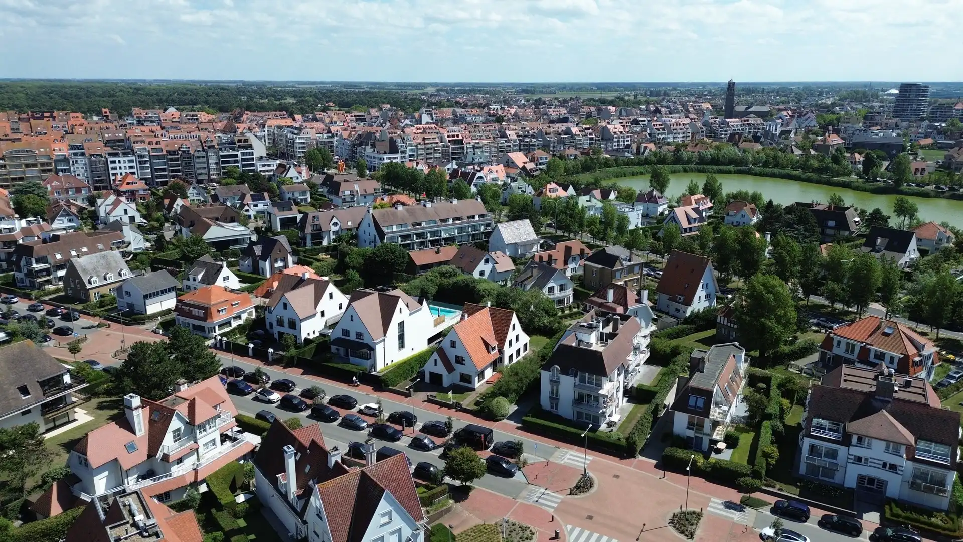 Uitzonderlijke villa op topligging aan het Albertstrand foto 3