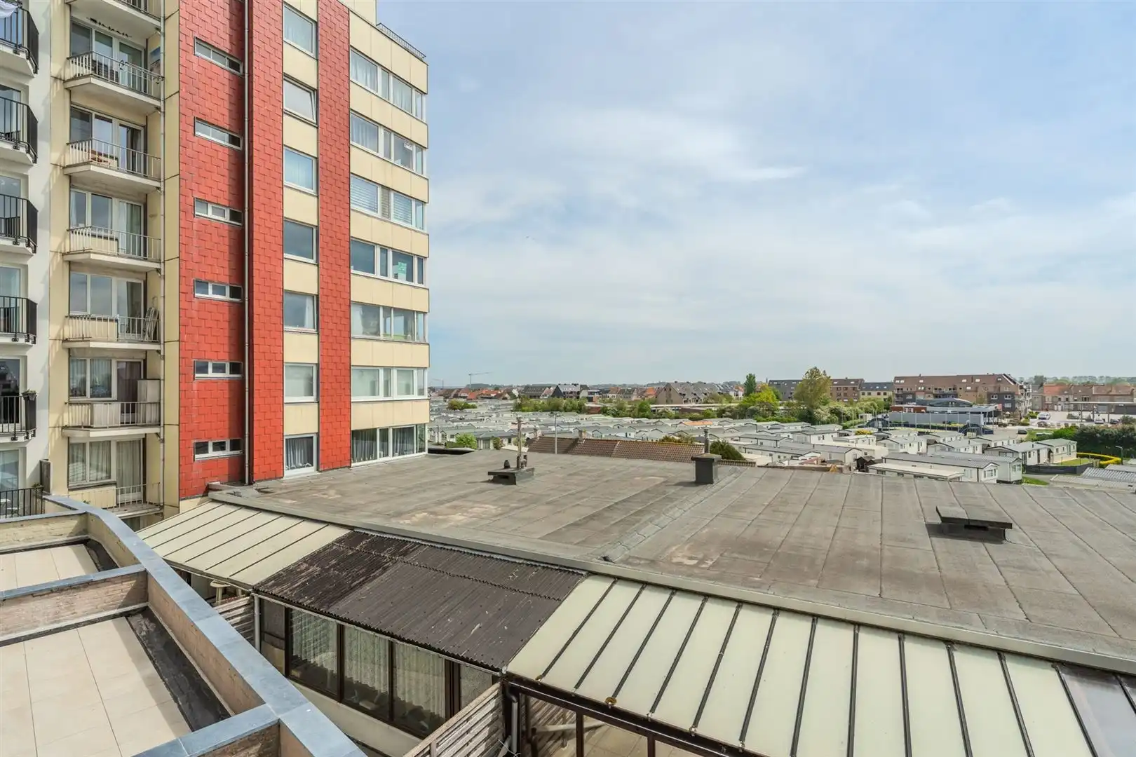 Zonnige studio met open zicht foto 15