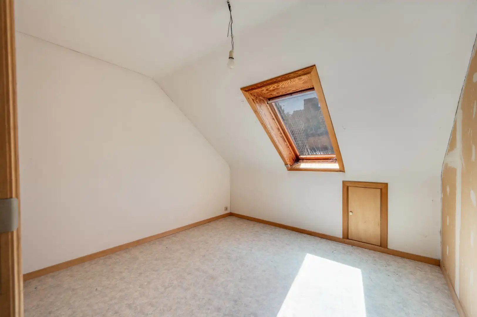 Eigendom met uitzonderlijk potentieel op een perceel van 824 m² in Varsenare.  foto 10