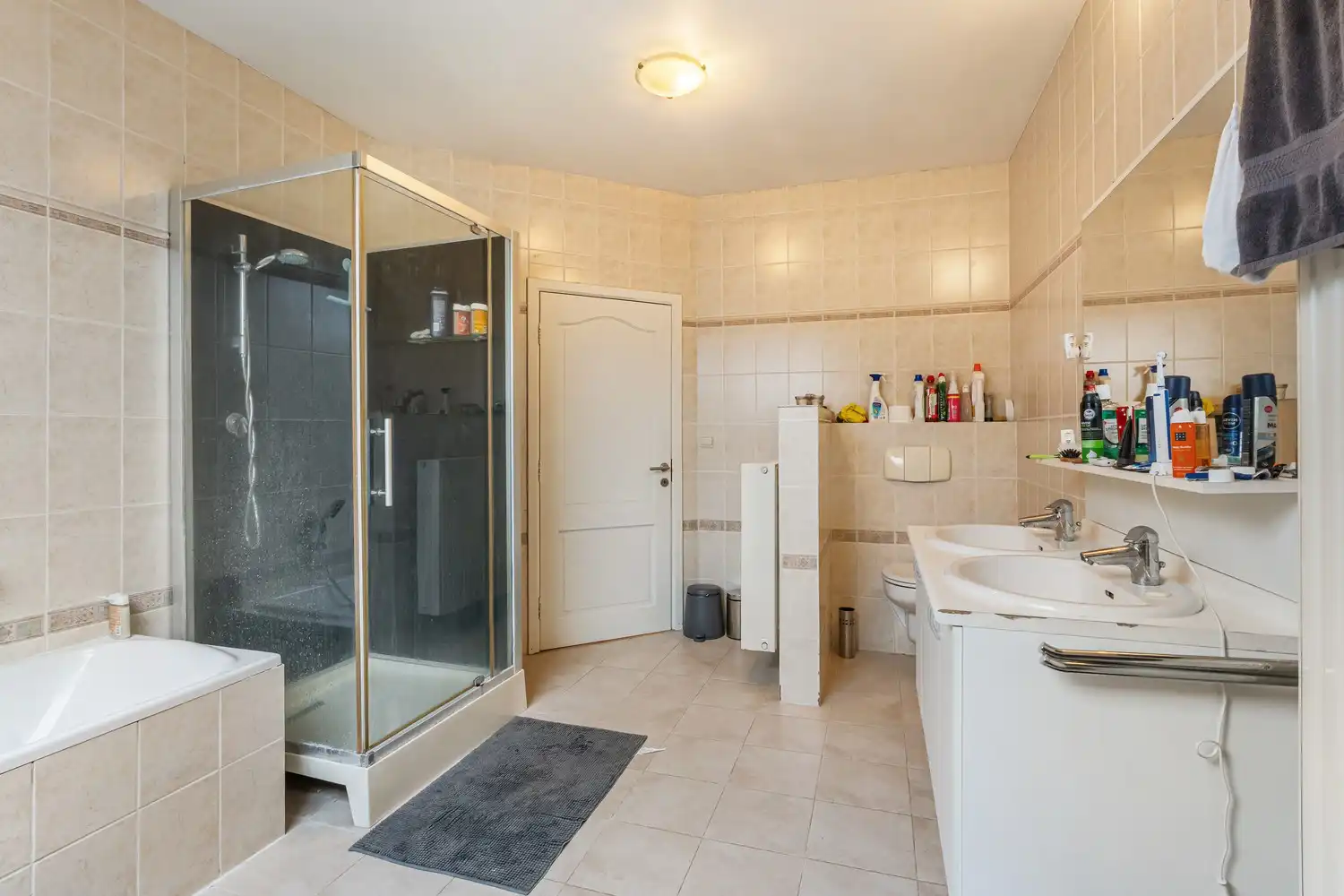 Eengezinswoning met 4 slaapkamers, dubbele garage en zuidoost gerichte tuin in Halmaal foto 11