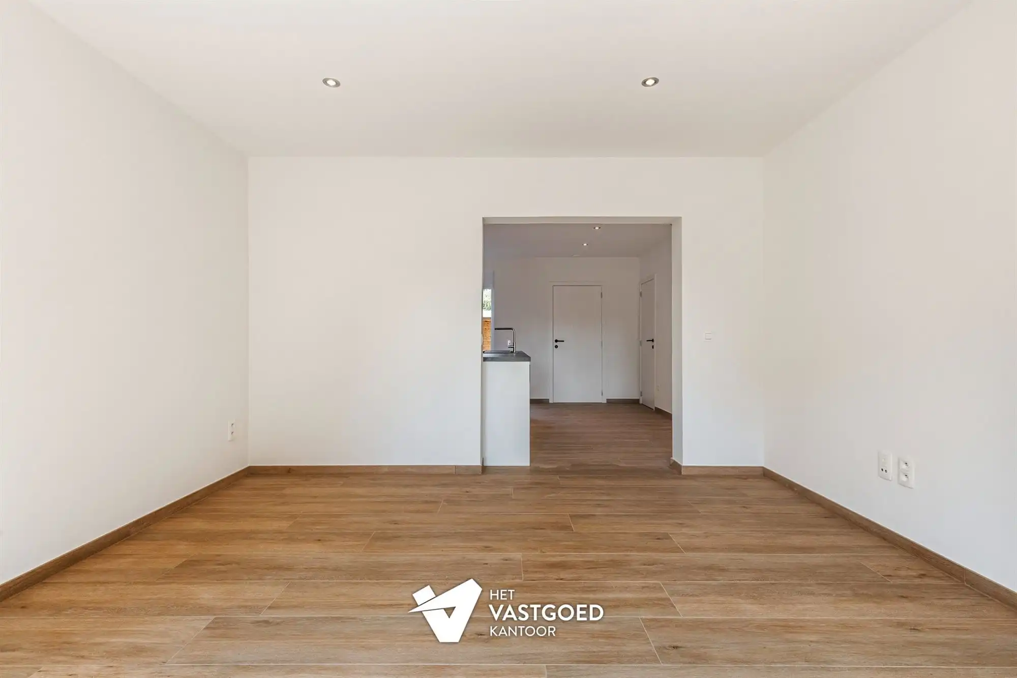 KWALITATIEF GERENOVEERDE WONING VLAKBIJ CENTRUM foto 4