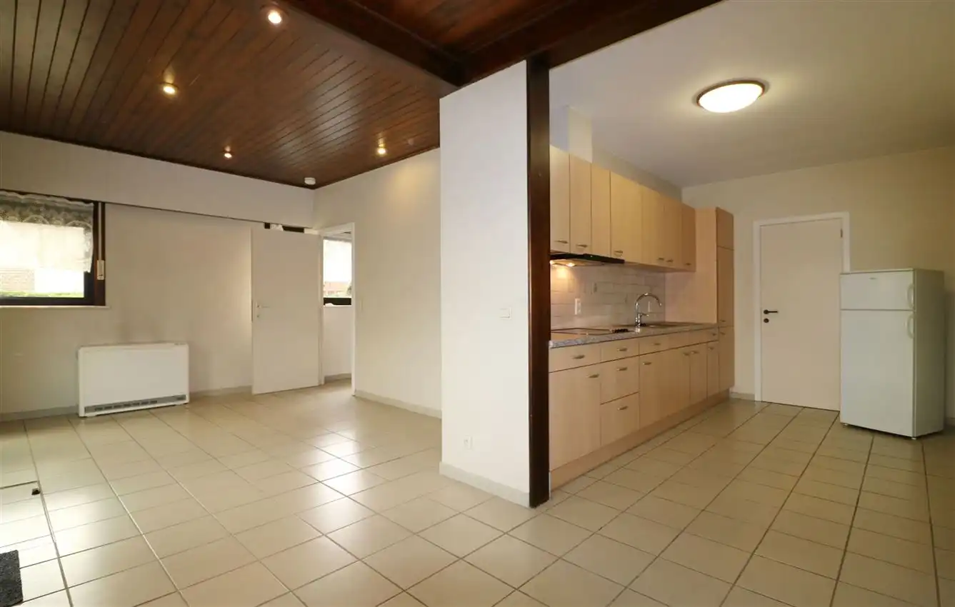Gvl appartement met 1 ruime slpk. en autostaanplaats, dicht bij centrum Rillaar foto 2