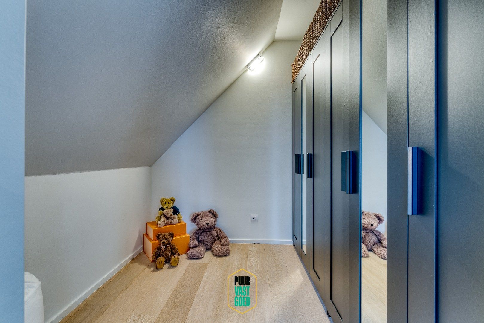 Recente, perfect afgewerkte, halfopen ruime Knokse Villa  foto 20