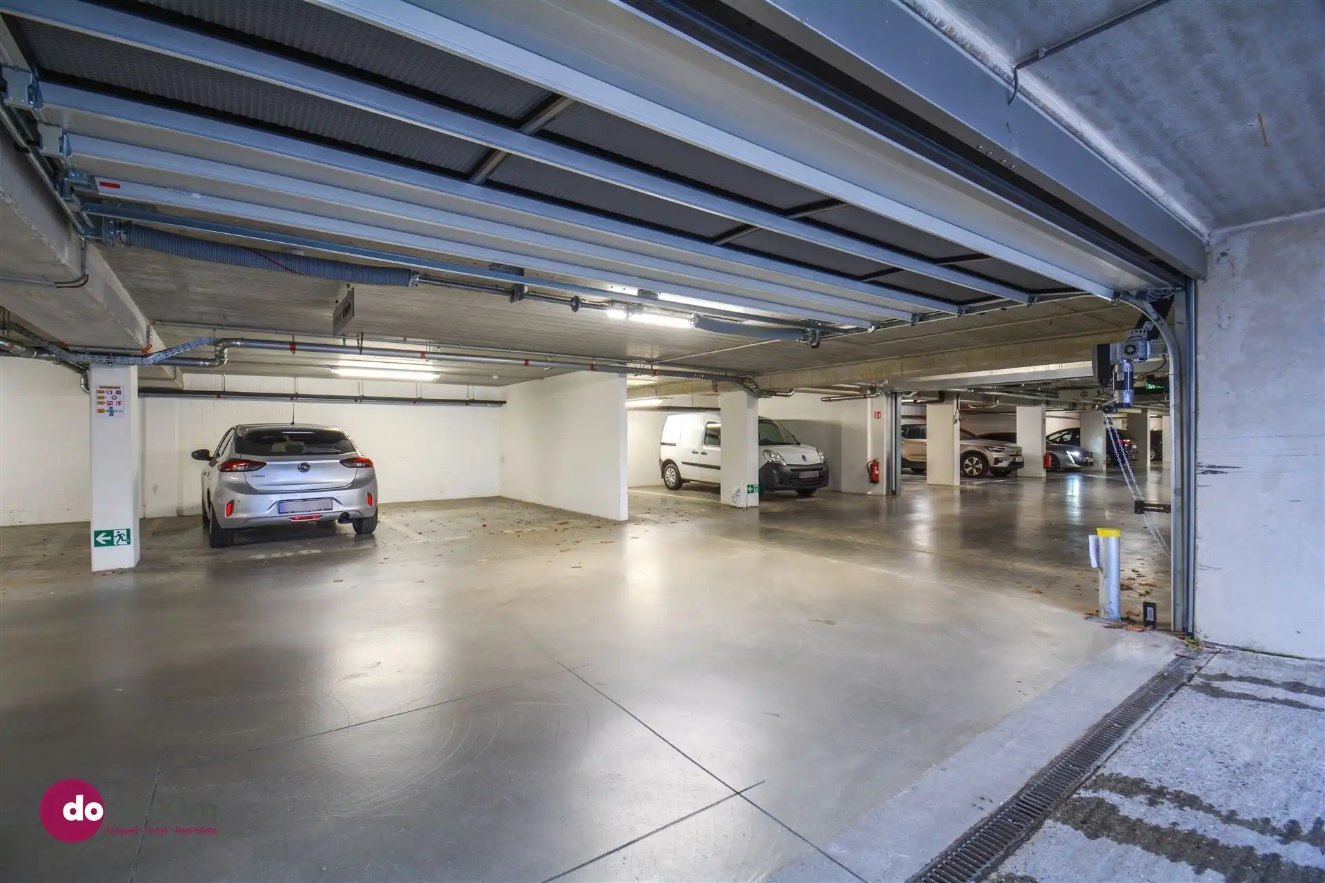 Ondergrondse parkeerplaats gelegen in het centrum van Boortmeerbeek foto 2