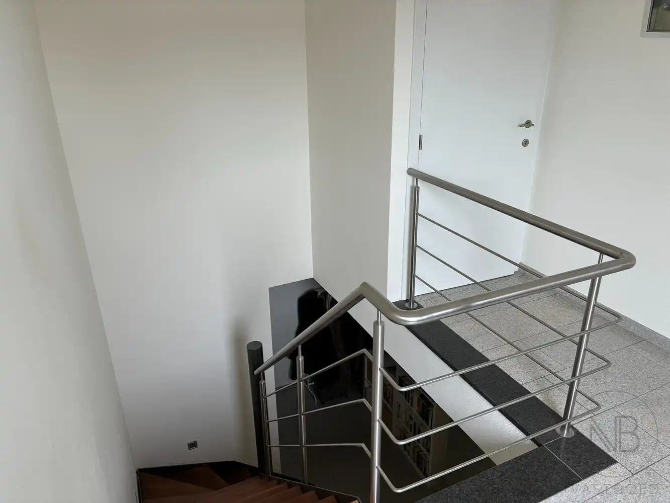 Duplex appartement in Genk centrum foto 13