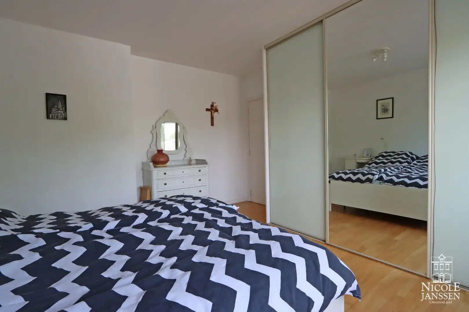 Verrassend ruime gezinswoning met prachtige diepe tuin foto 20