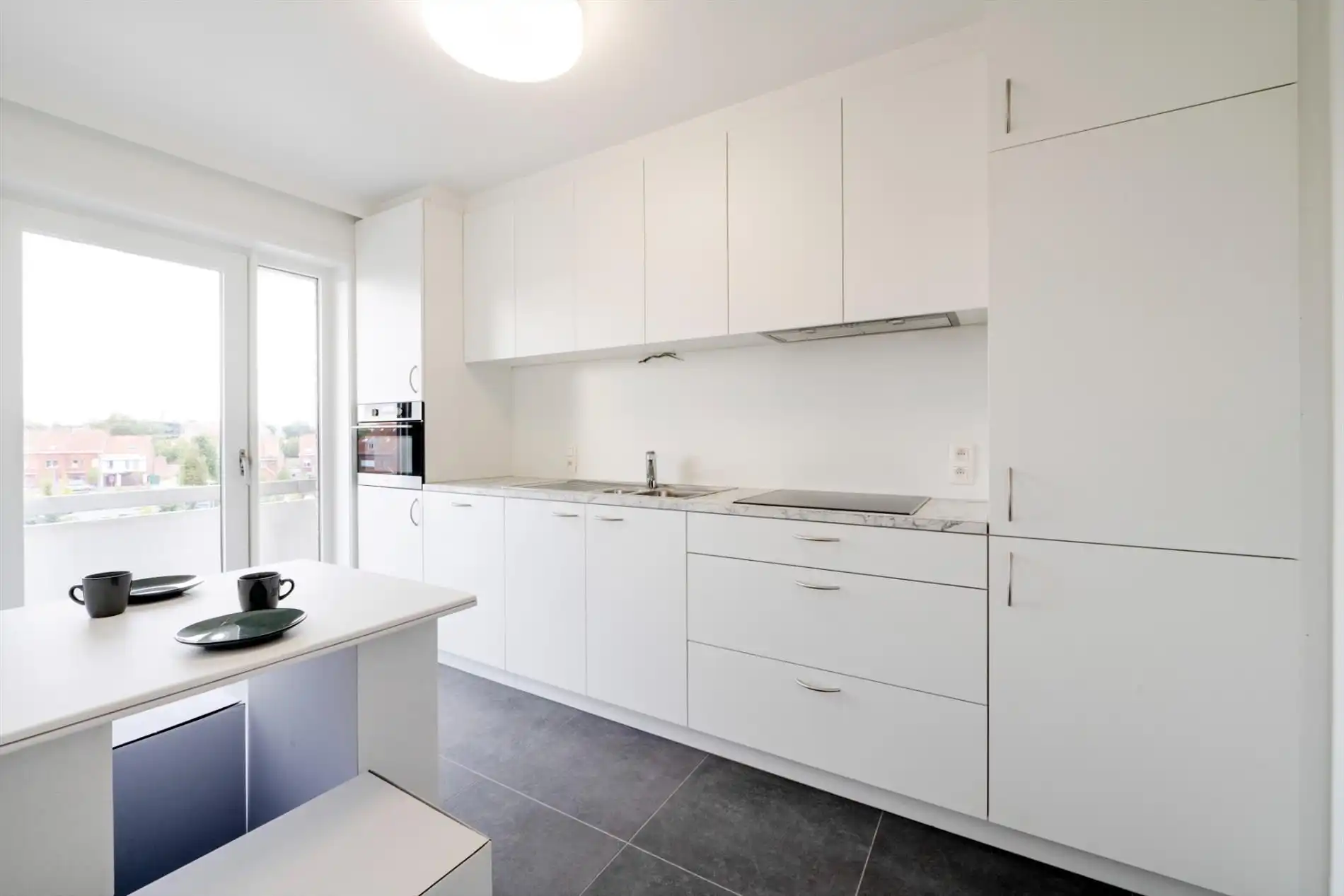 Appartement met 2 slaapkamers en autostandplaats te Roeselare  foto 4