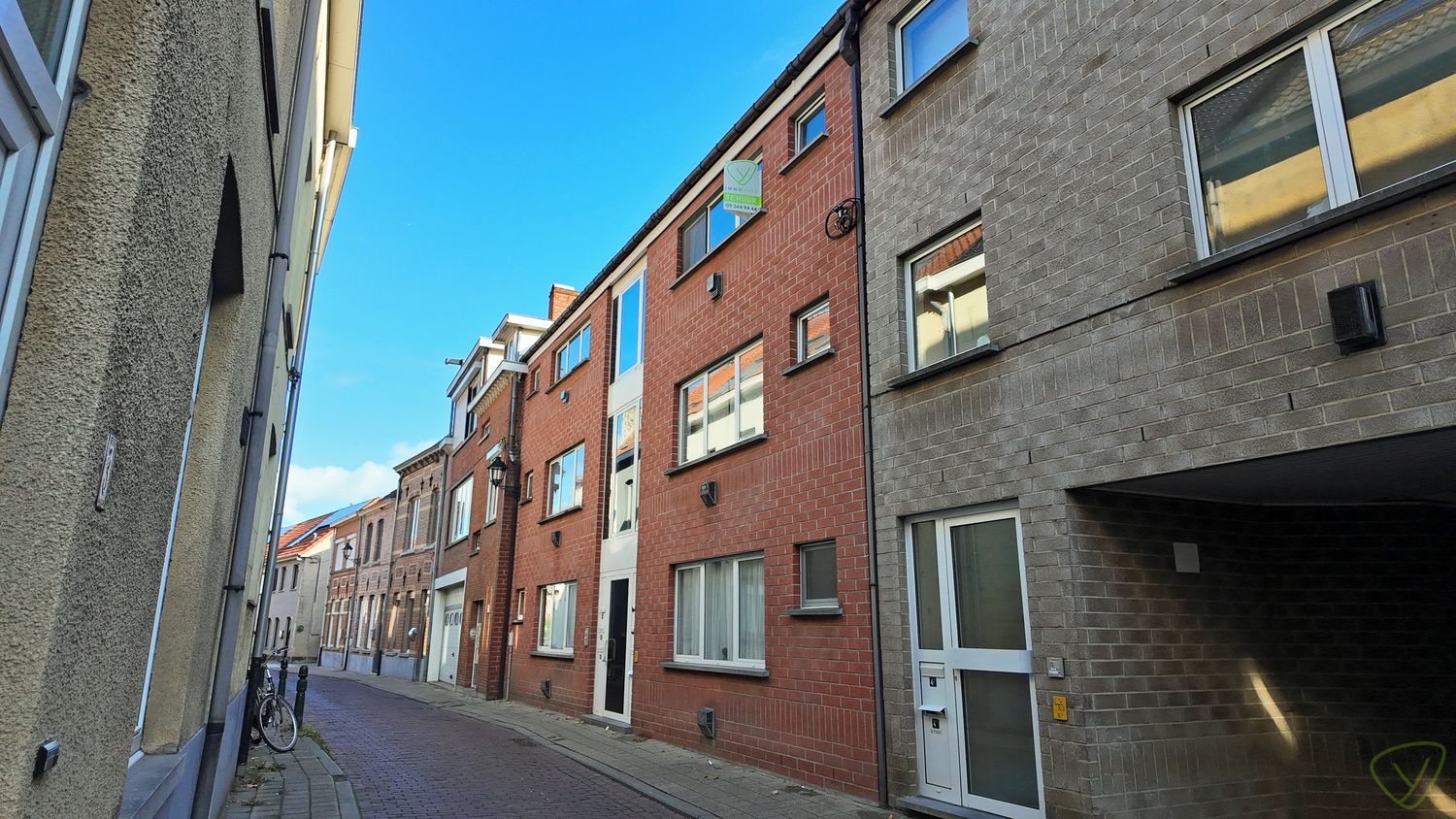 Gezellig en energiezuinig appartement met terras in centrum Eeklo! foto 17
