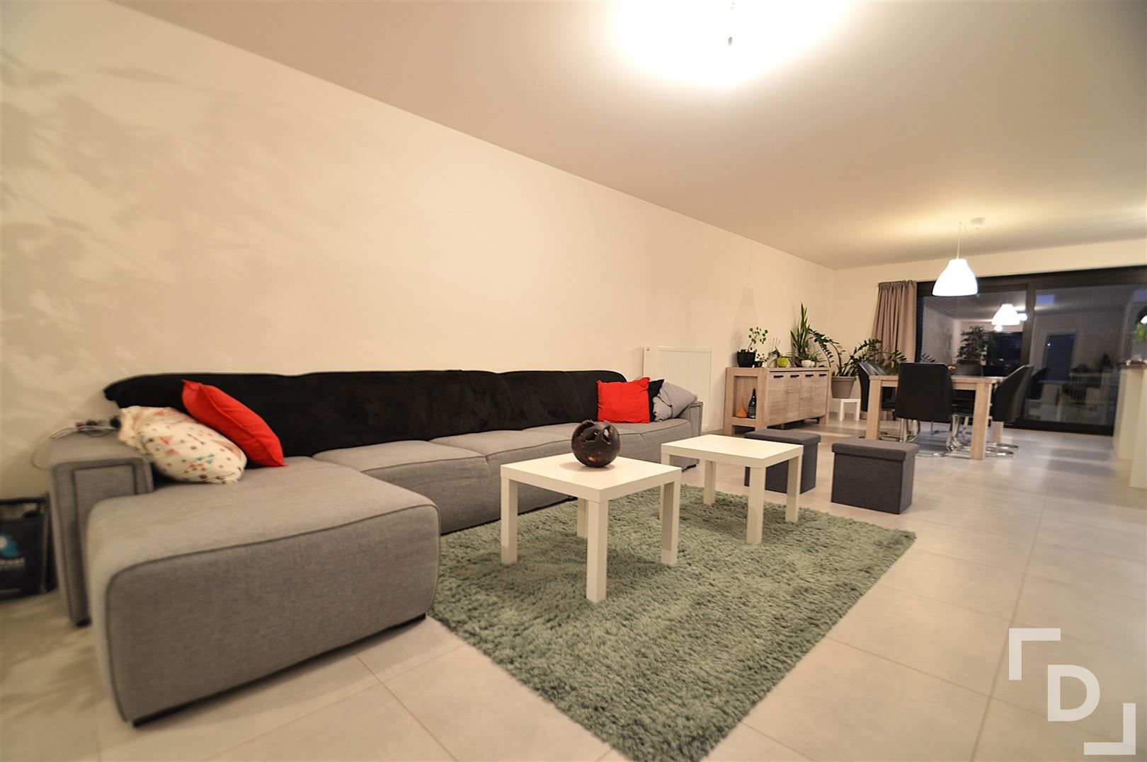 Centrum Poperinge, gezinswoning met tuin te huur. foto 7