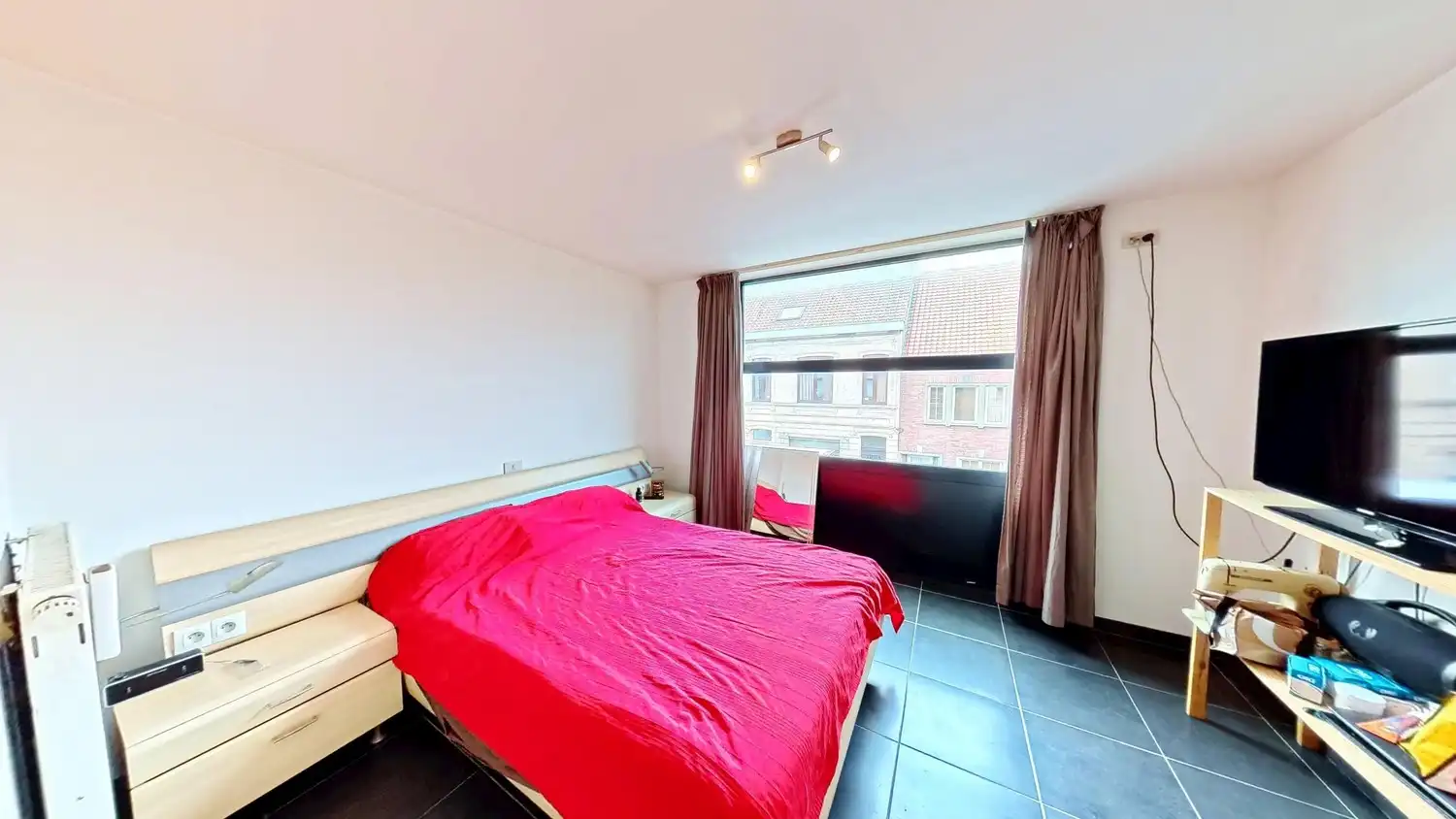 Recent appartement met 1 slaapkamer en heel ruim terras! Unieke investeringskans of ideaal startersappartement. foto 7