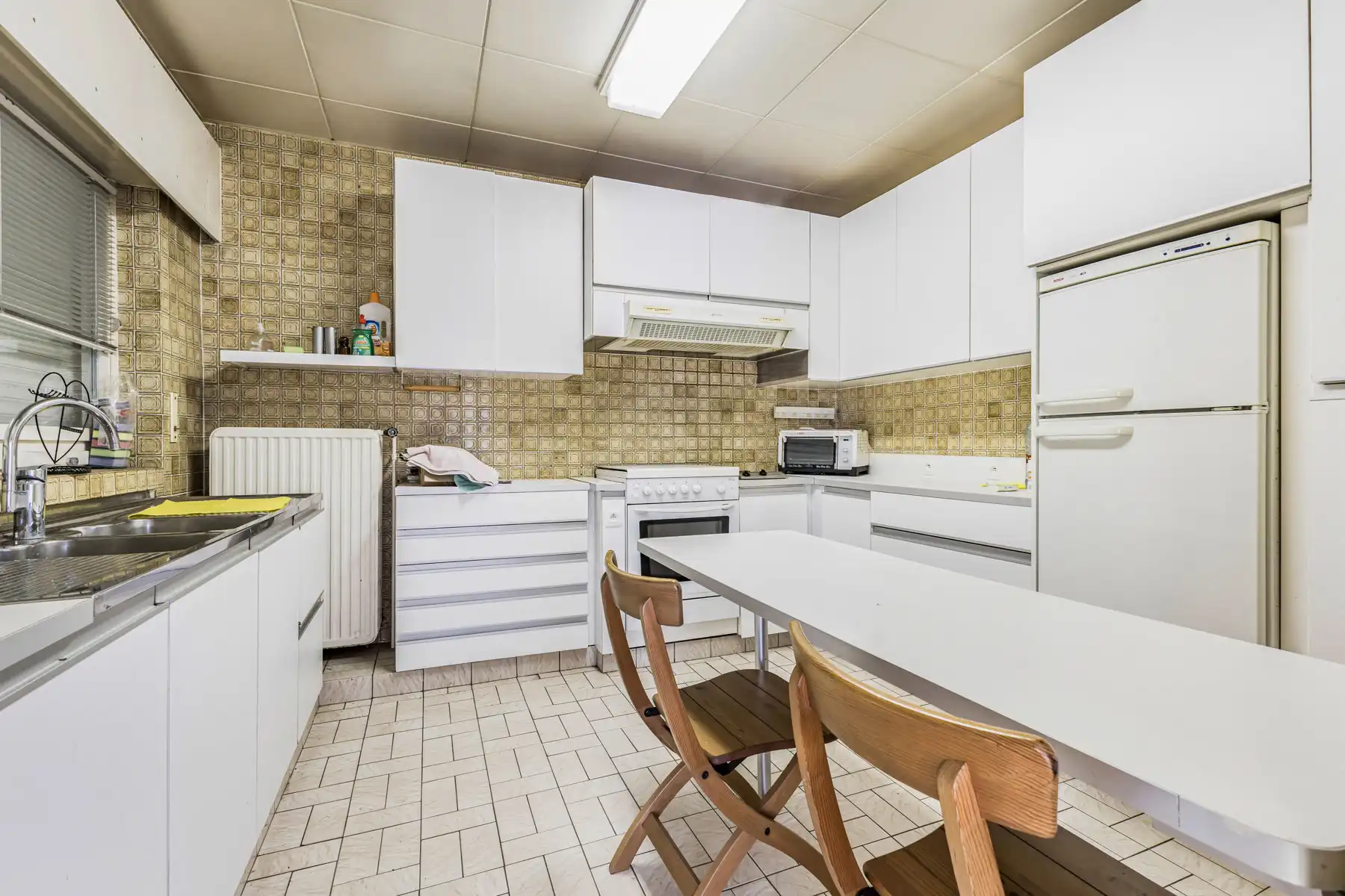 Bungalow met 2 slaapkamers, garage en tuin foto 9