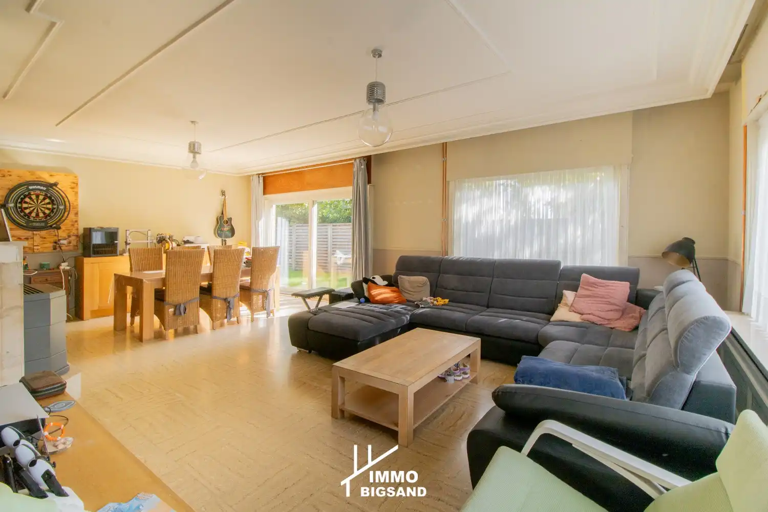 Ruime villa te koop in doodlopende straat foto 4