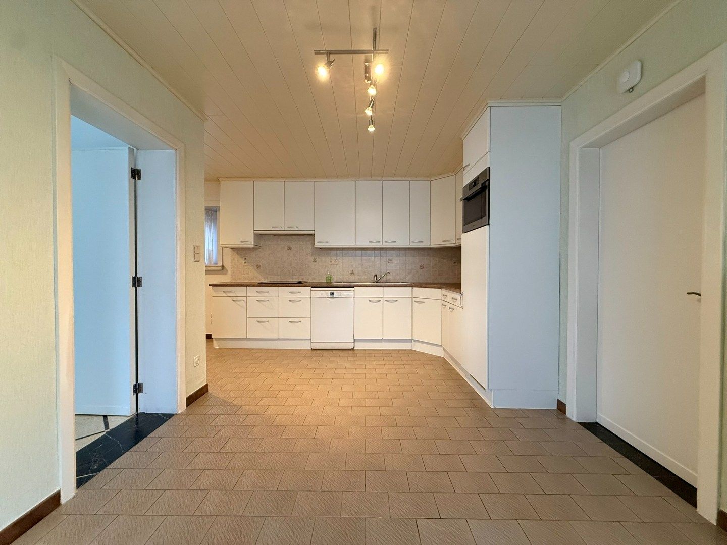 Gezellige woning met drie slaapkamers foto 7