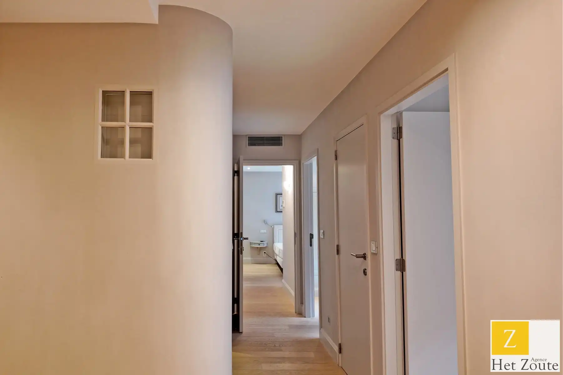 Charmant gemeubeld appartement in hartje Zoute foto 8