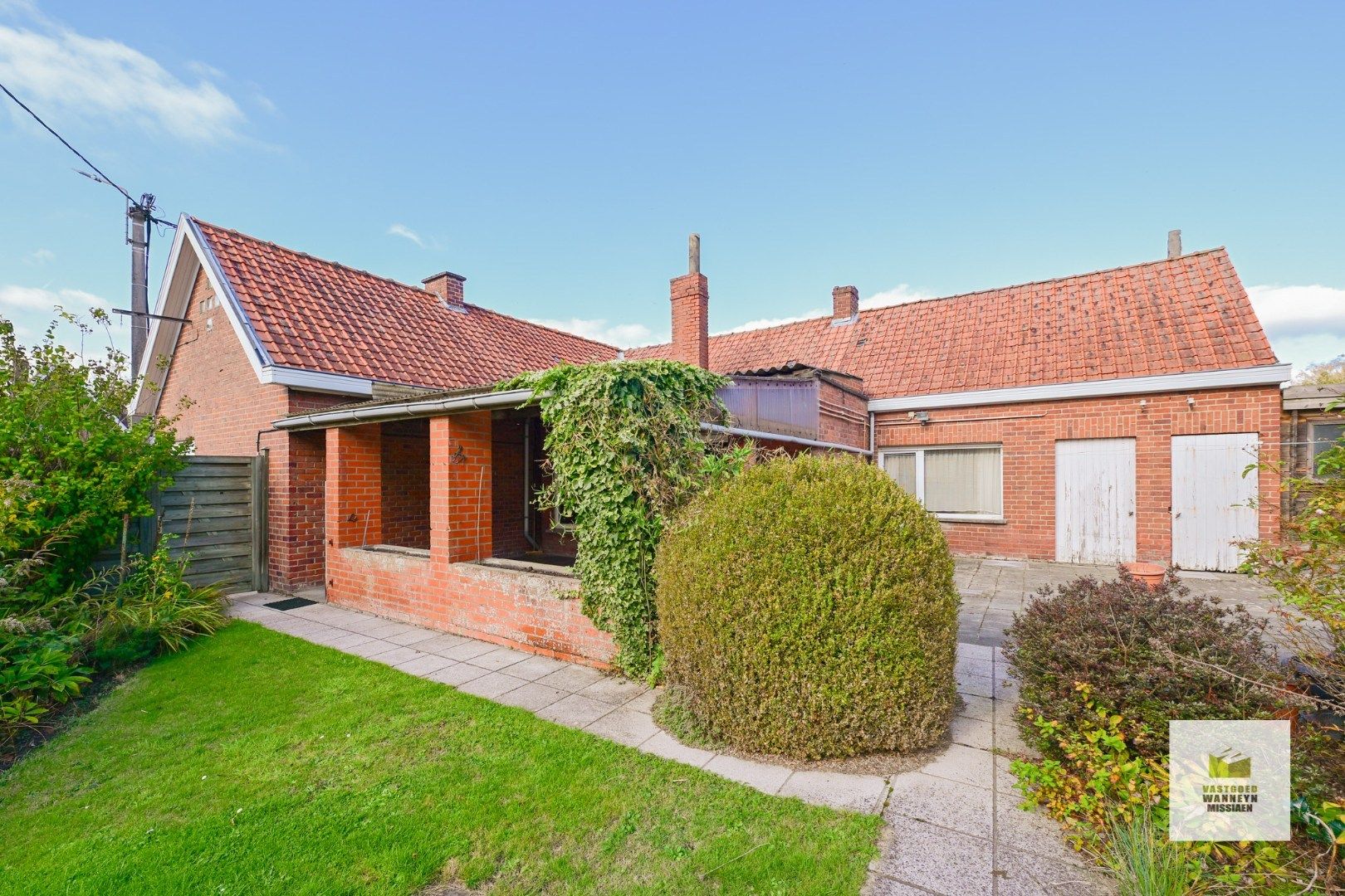 Gelijkvloerse te renoveren of herop te bouwen woning op 811m2 aan bosrand te Hertsberge foto 15