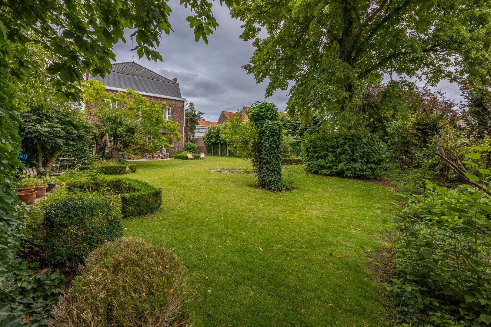 Herenhuis in Izegem met 3 slaapkamers, garage en  grote tuin. foto 25