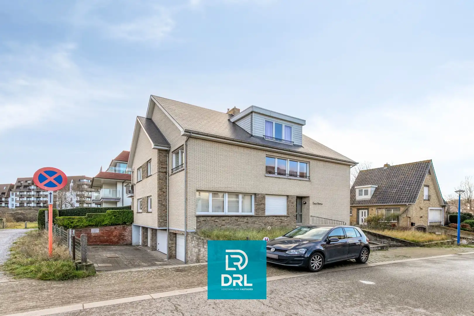 Zonnige studio Te koop Koksijde foto {{pictureIndex}}