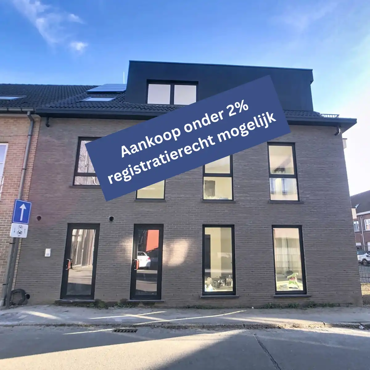 Nieuwbouwapp 2de verdieping met terras onder registratie foto {{pictureIndex}}