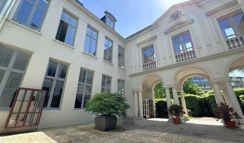 Kantoor/showroom te huur in prestigieus herenhuis in Antwerpen foto 18