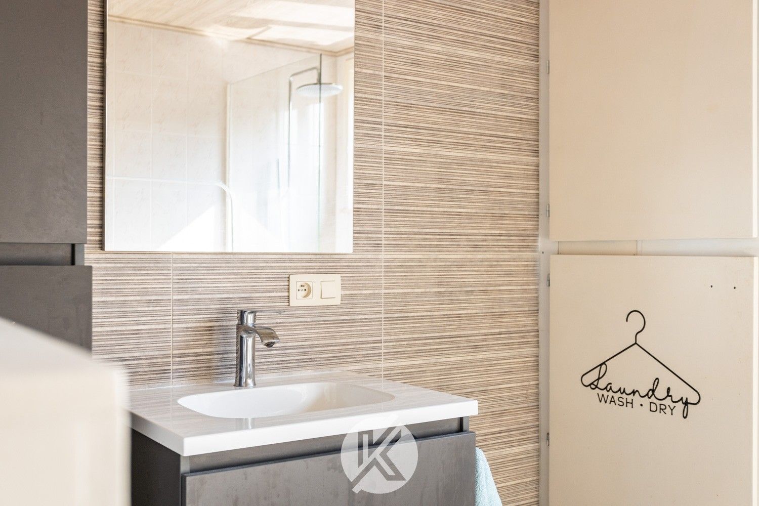 Instapklare starterswoning op een toplocatie foto 12