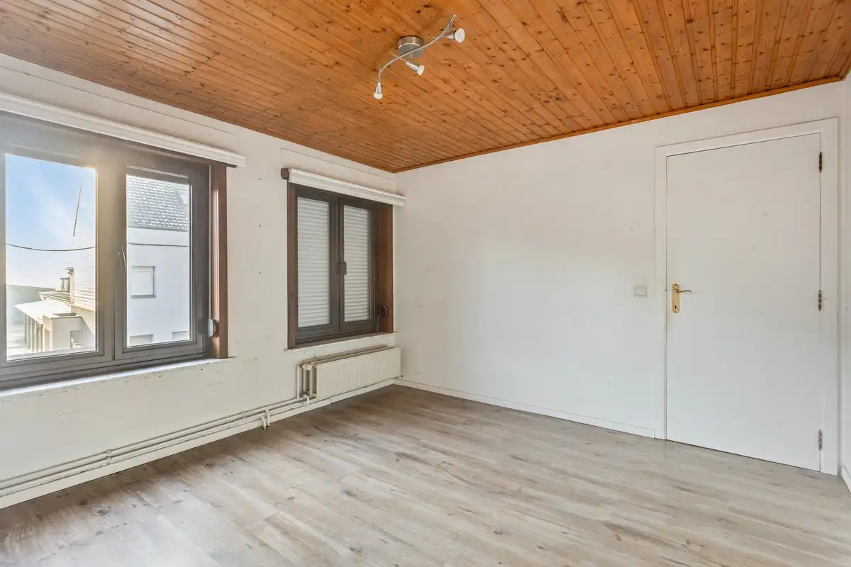 Ruime woning met 3 slaapkamers! foto 13