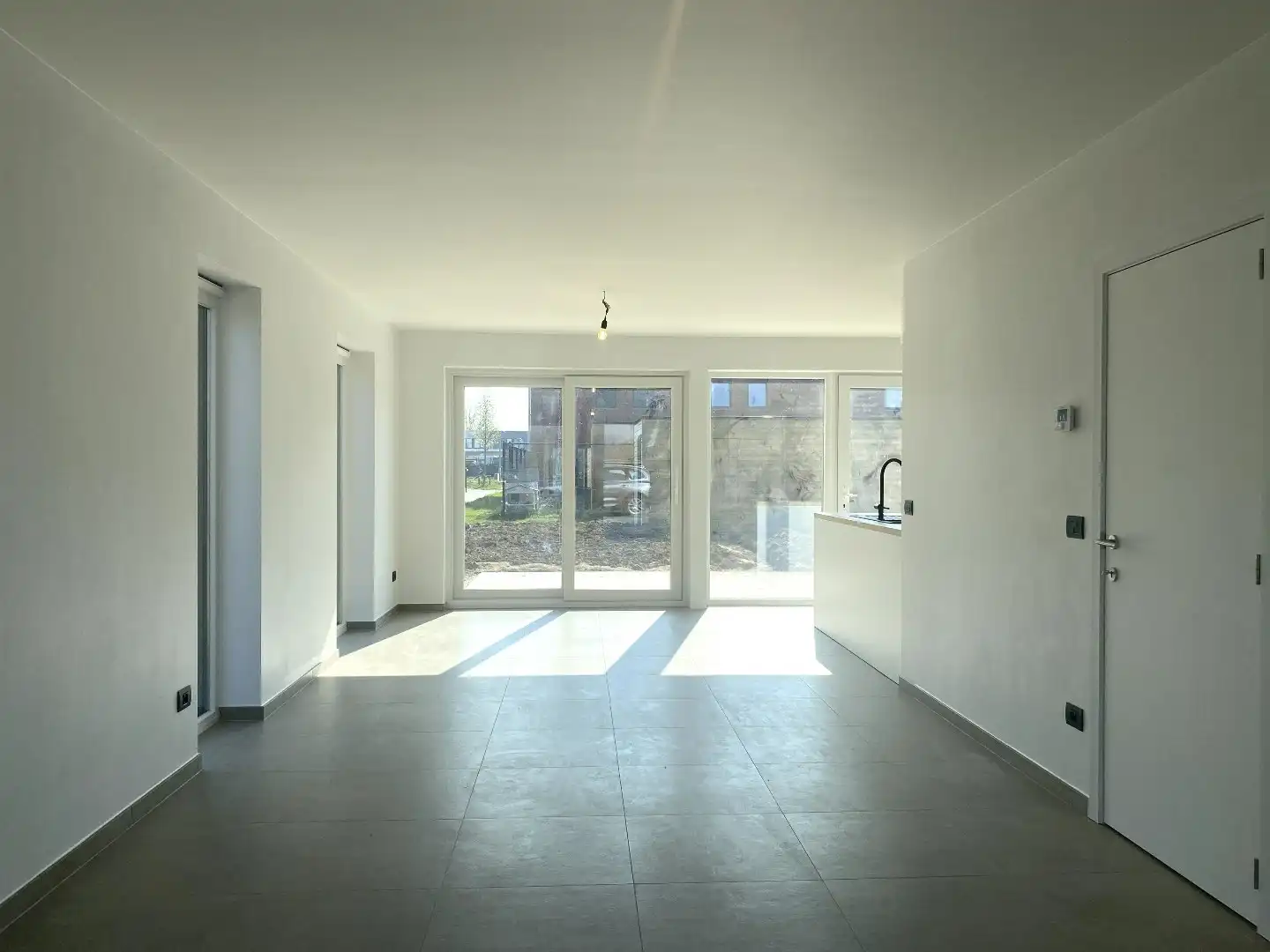 NIEUWBOUWPROJECT MET 4 INSTAPKLARE NIEUWBOUWWONINGEN MET 3 SLPKS EN TUIN foto 3