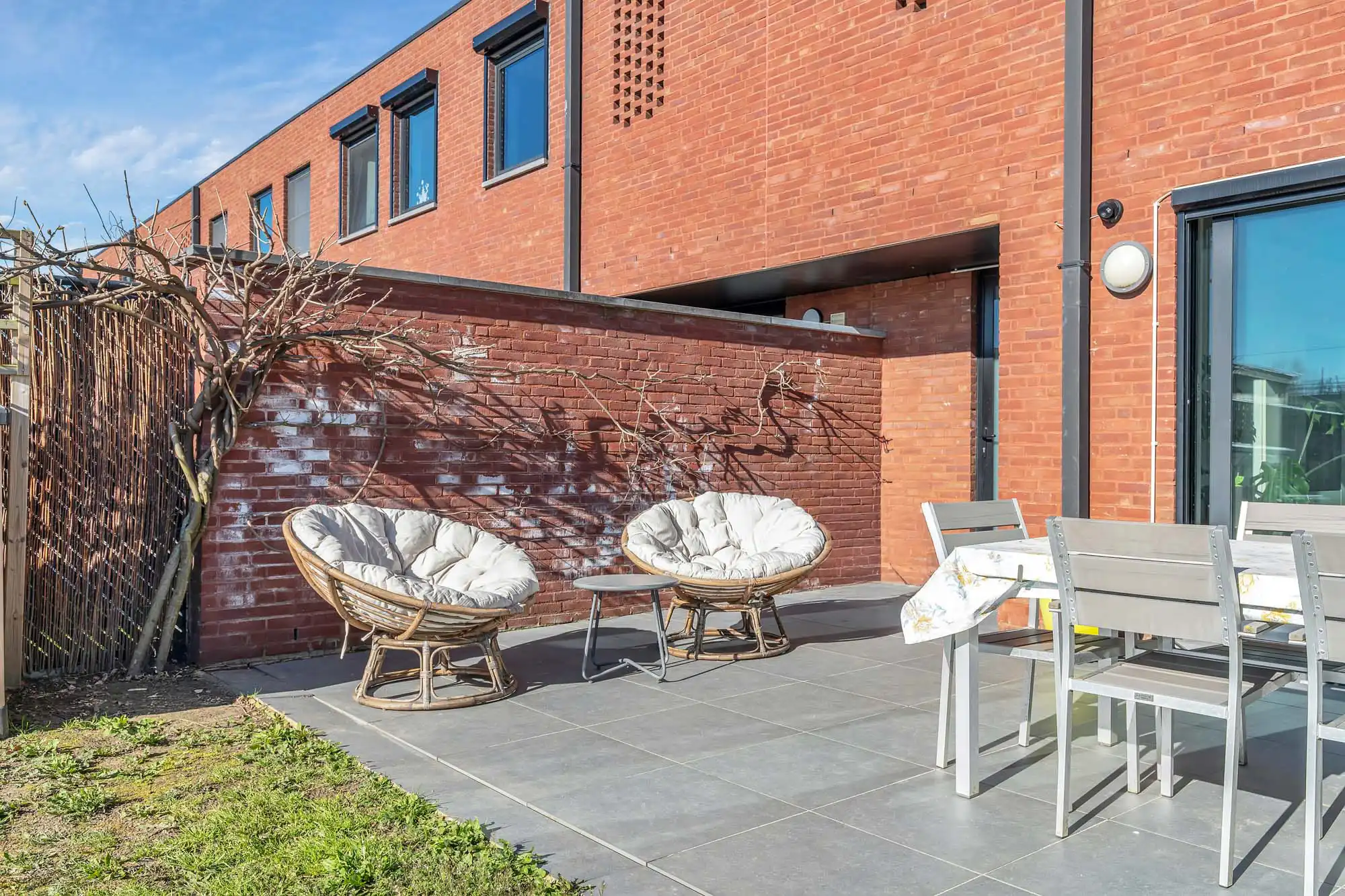 Moderne, instapklare en energiezuinige halfopen bebouwing foto 19