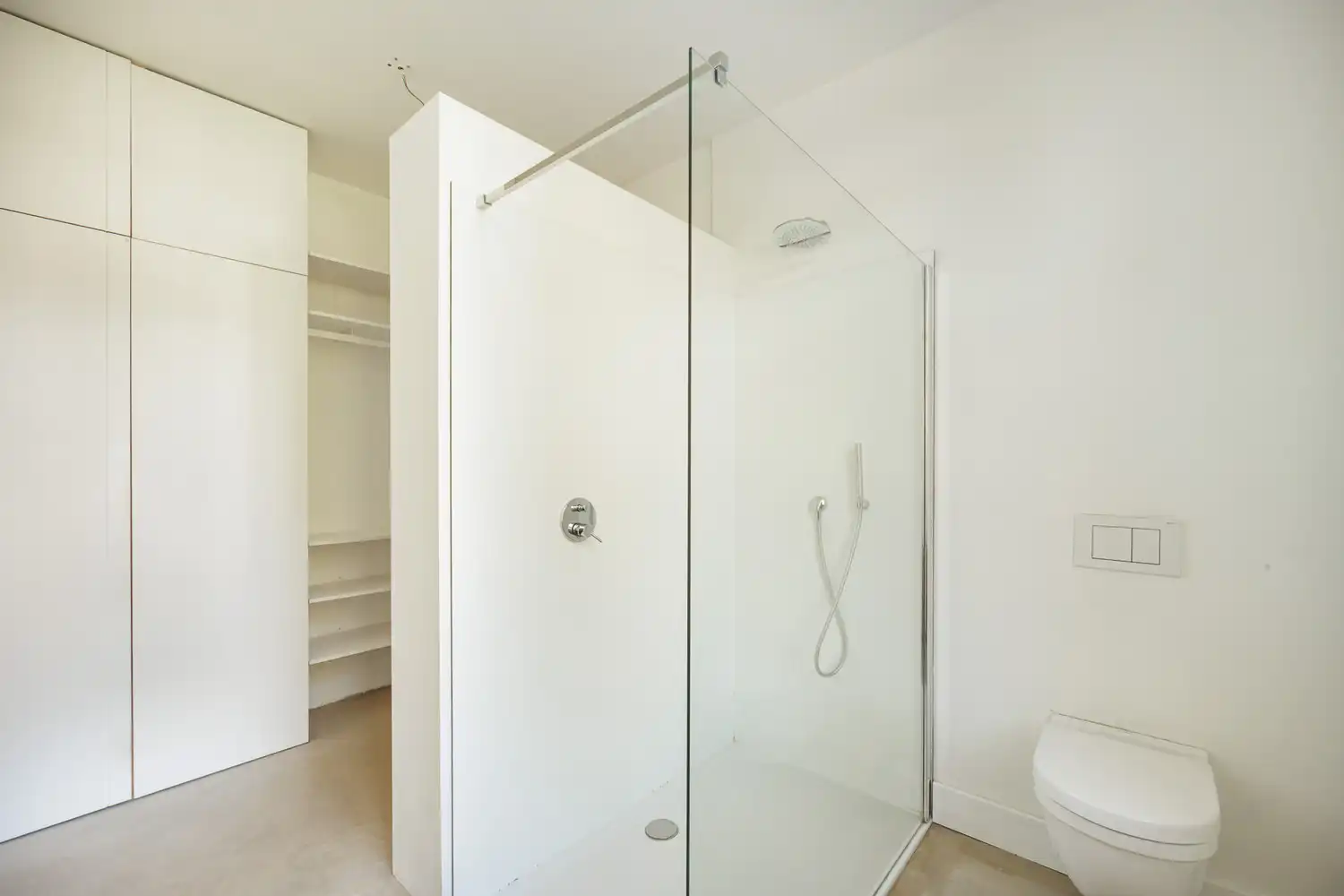 LICHTRIJK EN KARAKTERVOL APPARTEMENT MET ZONNEBALKON OP TOPLOCATIE AAN DE MARNIXPLAATS OP 'TZUID foto 21