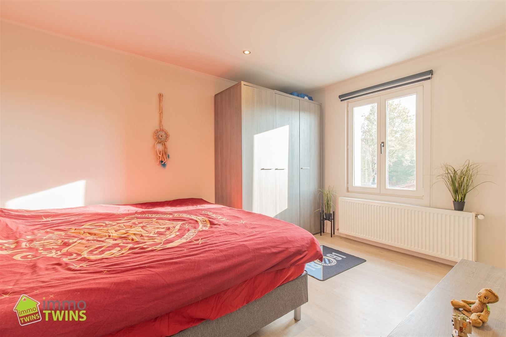 Gerenoveerde woning met loods, oprit en tuin te Grembergen foto 15