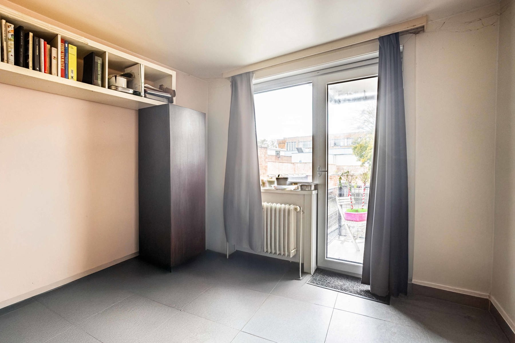 Zeer ruim appartement in centrum Aalst ! foto 15