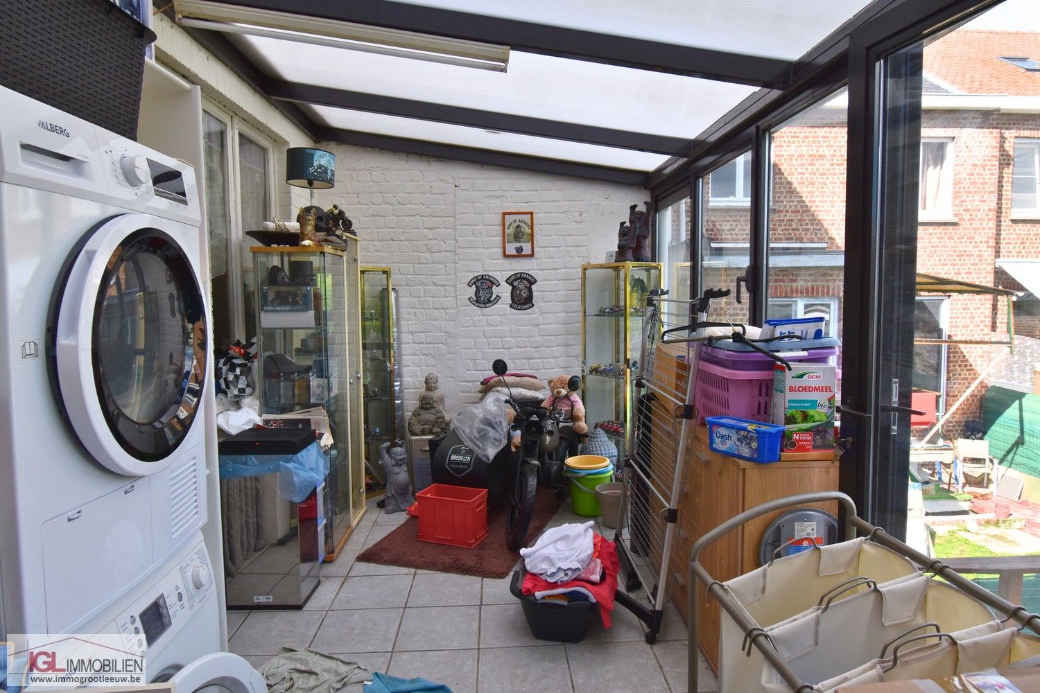 Goed gelegen rijwoning met 3 slaapkamers, tuin en garage foto 6