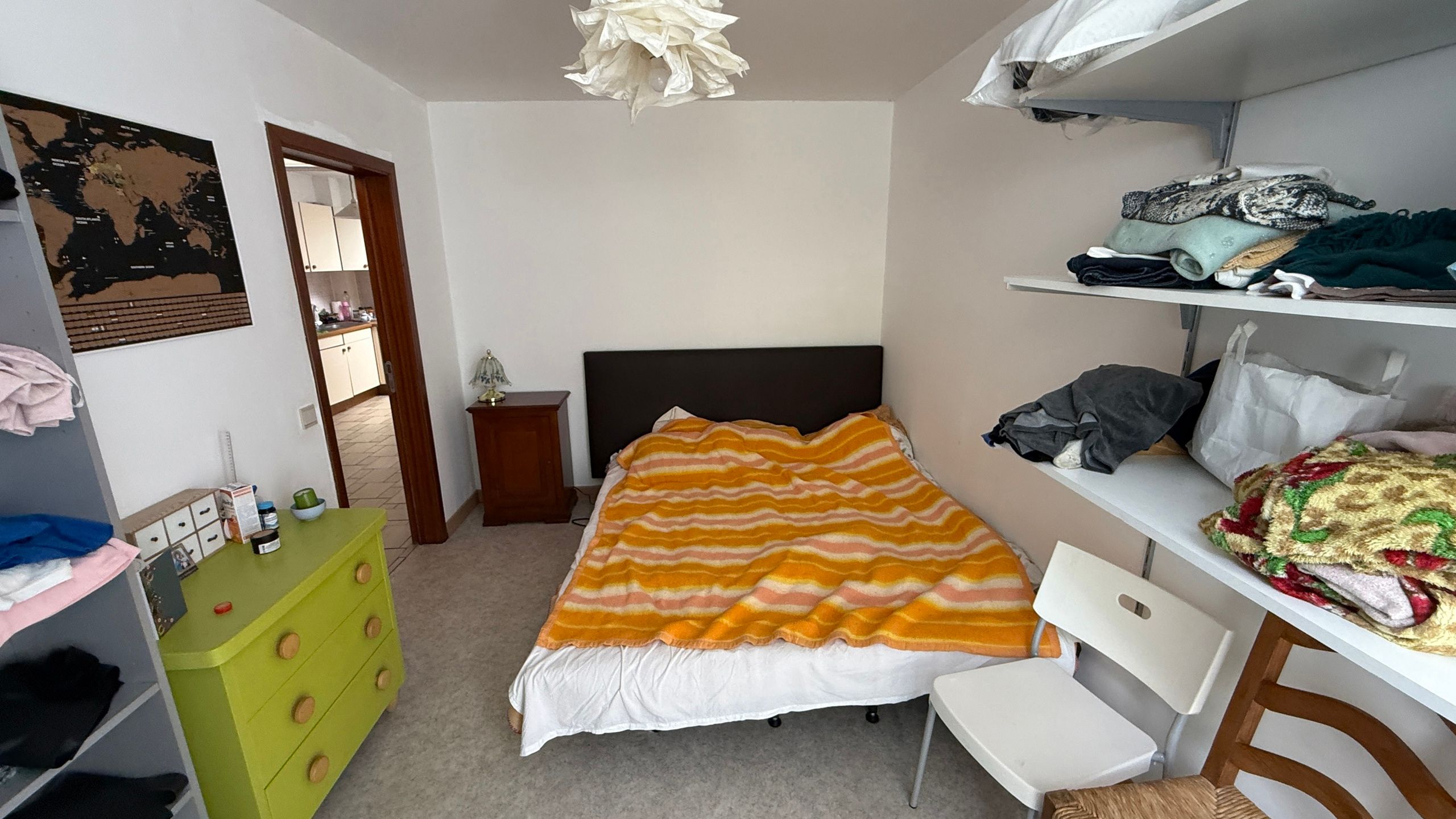 Te renoveren rijwoning op centrale locatie foto 3