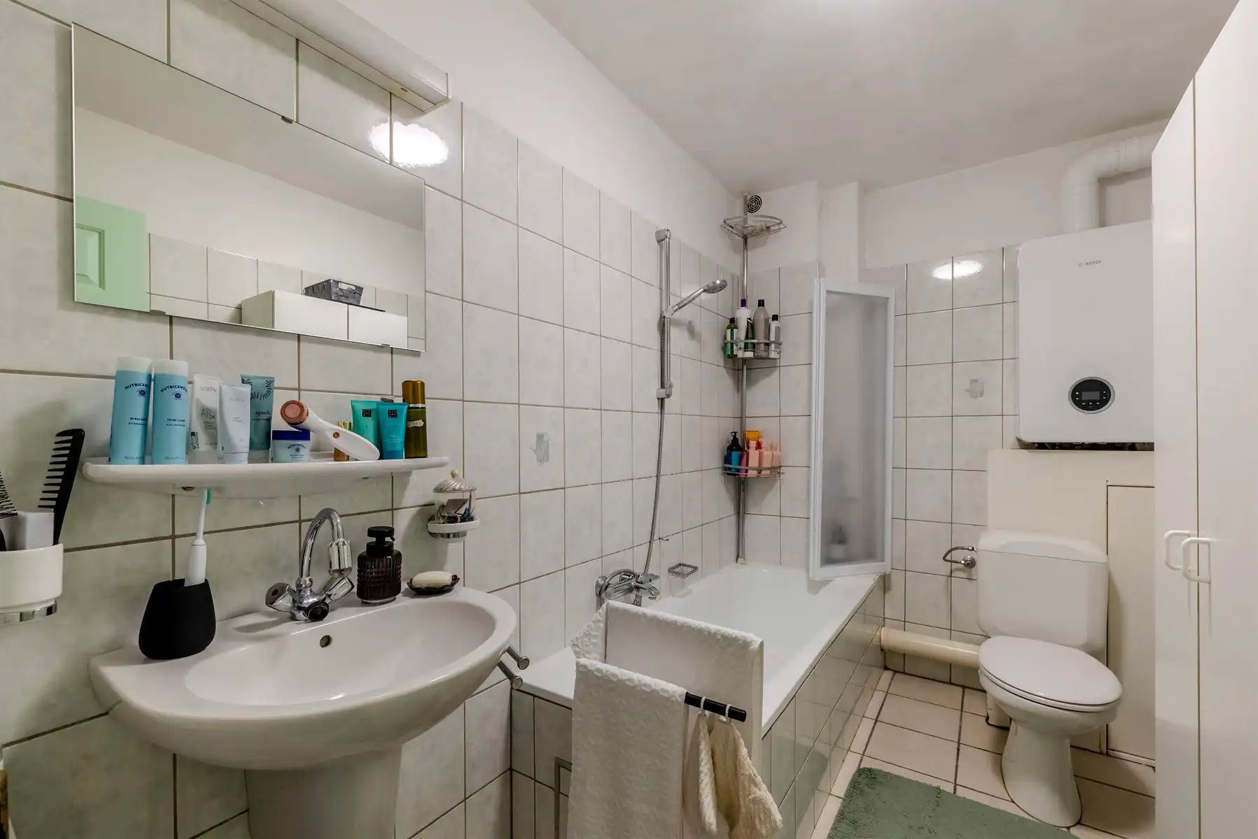 Appartement met 2 slaapkamers, terras en garage foto 12