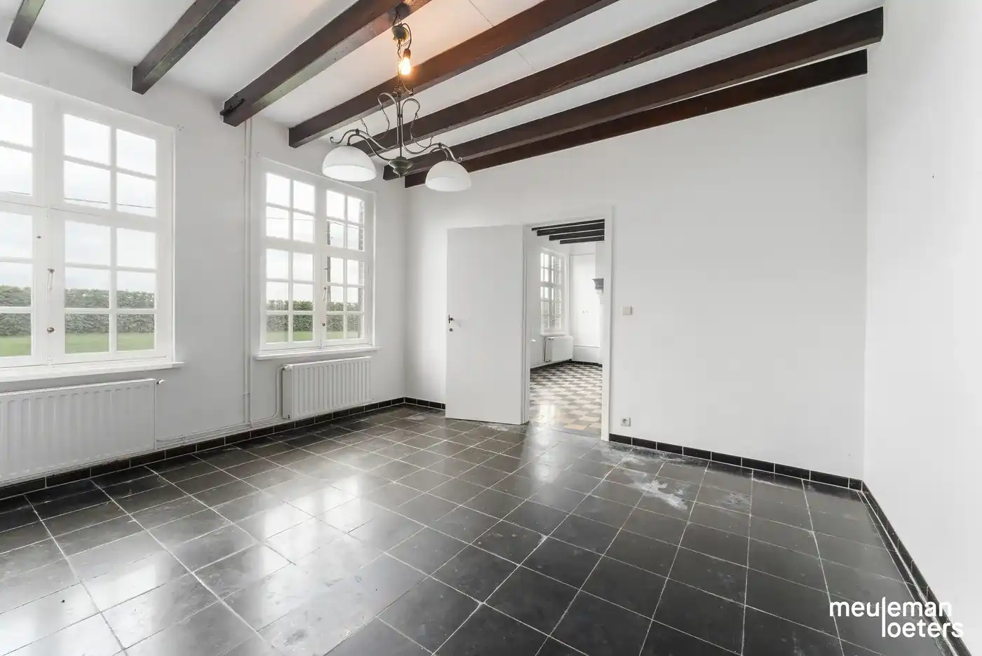 Karaktervolle hoeve met bijgebouw en meer dan 2 ha weiland te Waardamme foto 8