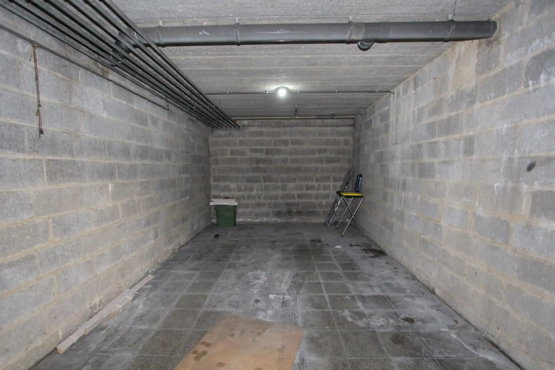 VERNIEUWD APPARTEMENT MET GARAGE AAN HET STADSCENTRUM foto 11