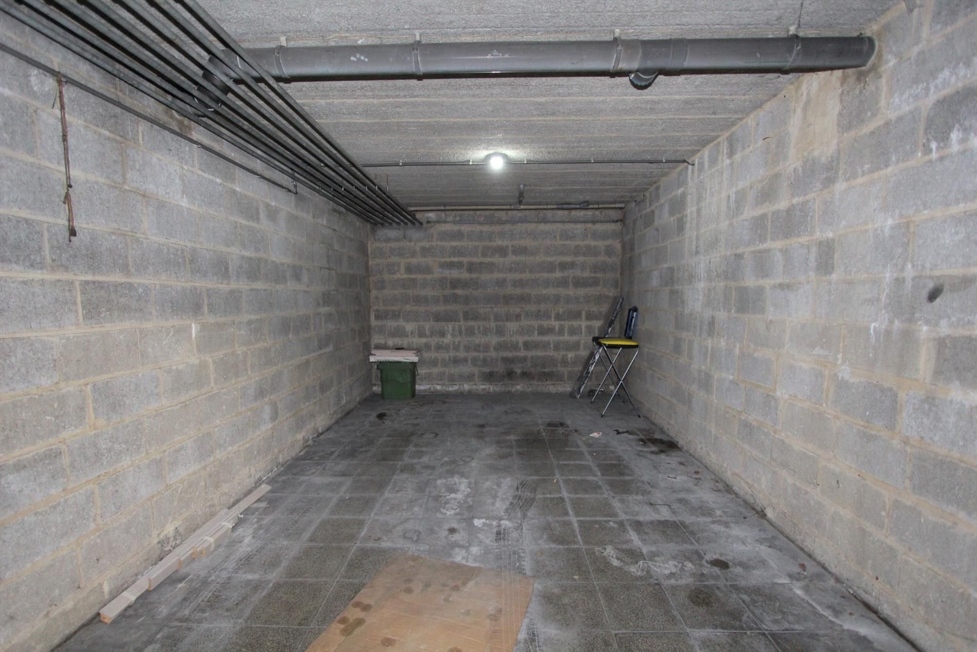 VERNIEUWD APPARTEMENT MET GARAGE AAN HET STADSCENTRUM foto 11