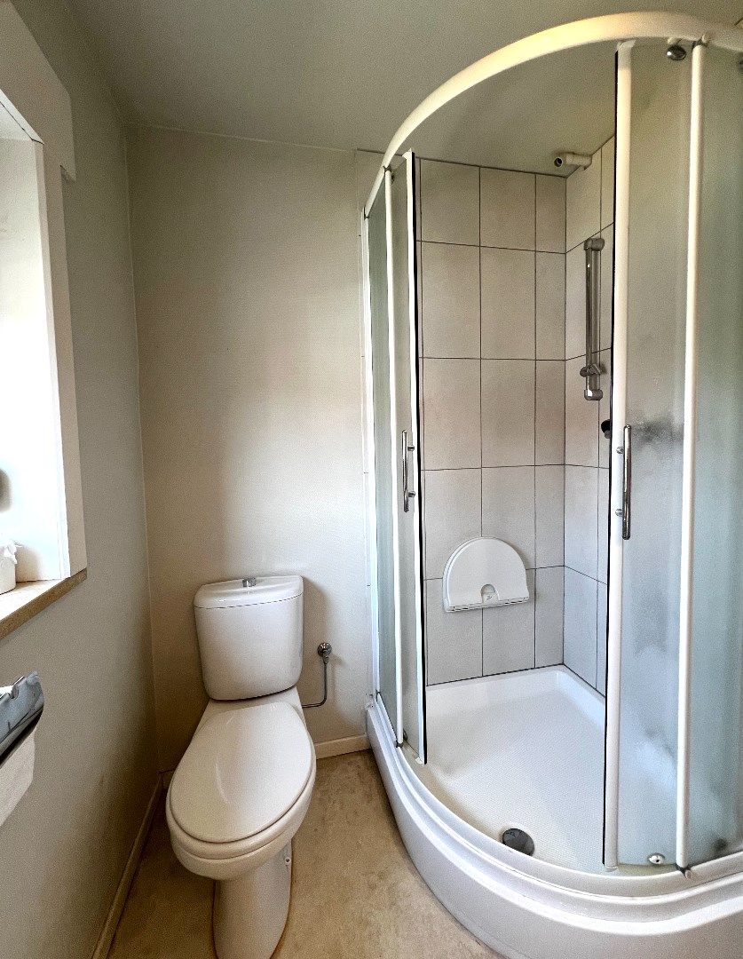 Rijwoning met garage en uitweg te koop te Harelbeke foto 13