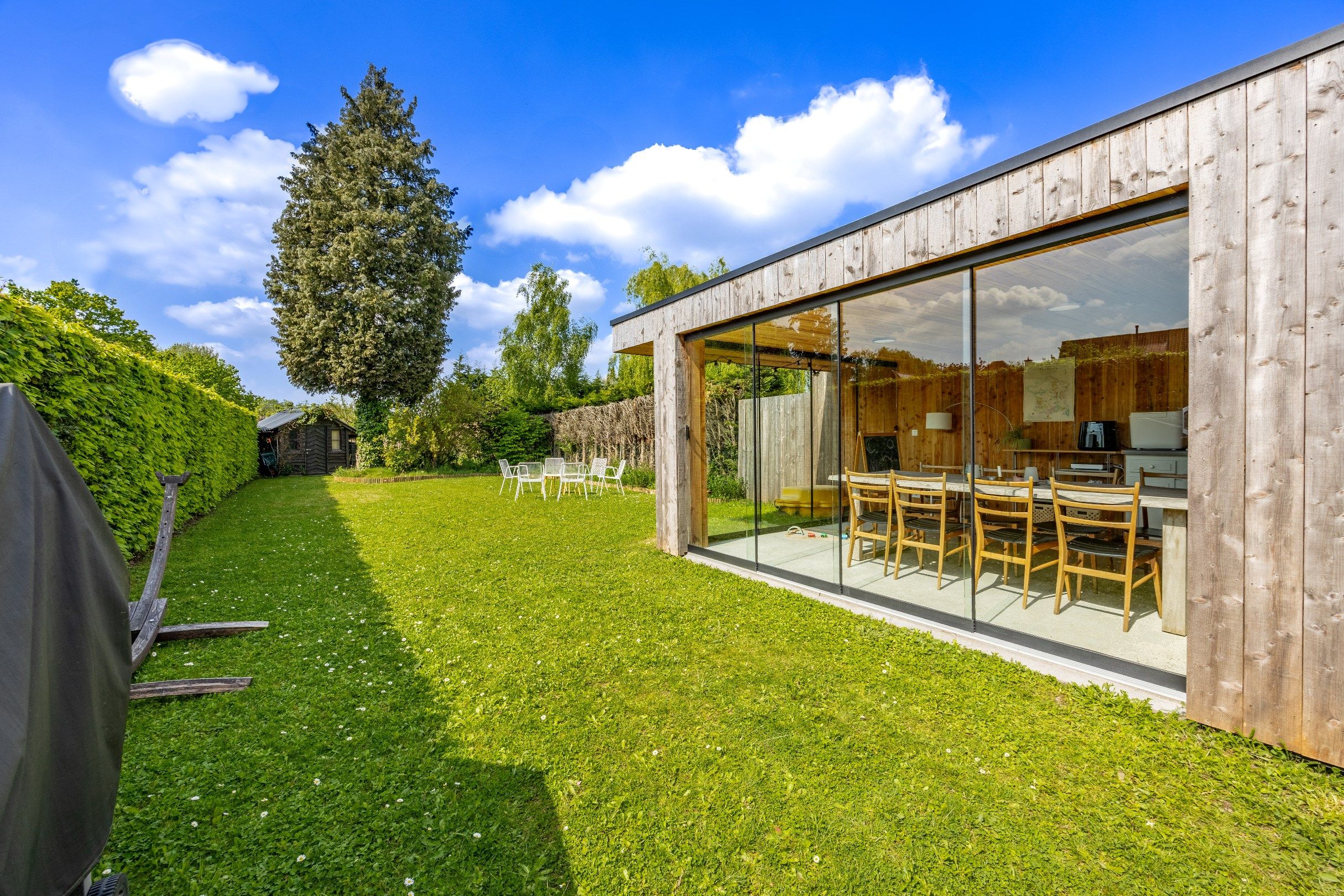 GERENOVEERDE HOB MET BIJGEBOUW EN GARAGE foto 8