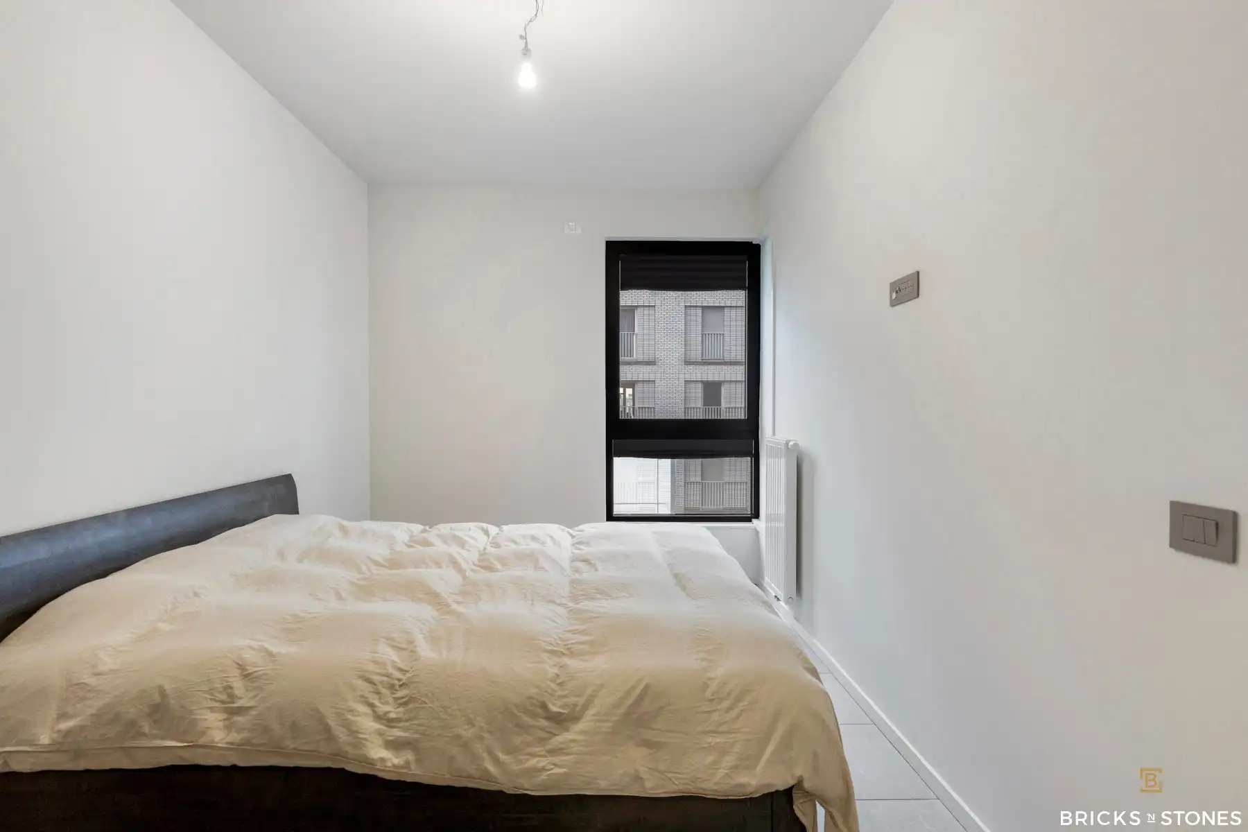 Appartement met 2 slaapkamers en parking in Cadixwijk foto 9