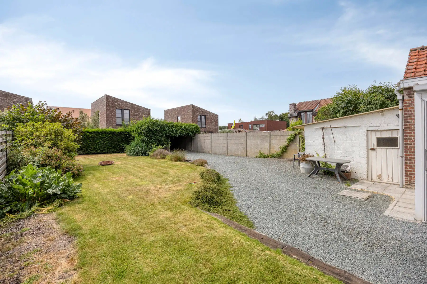 Te renoveren woning / projectgrond op centrale ligging  foto 25