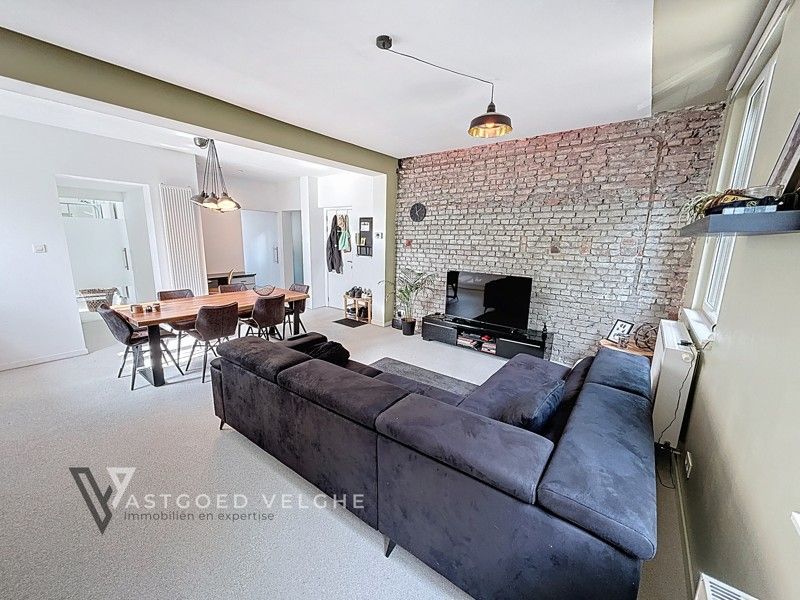 Gerenoveerd appartement met 2 slaapkamers in winterslag Cité foto {{pictureIndex}}