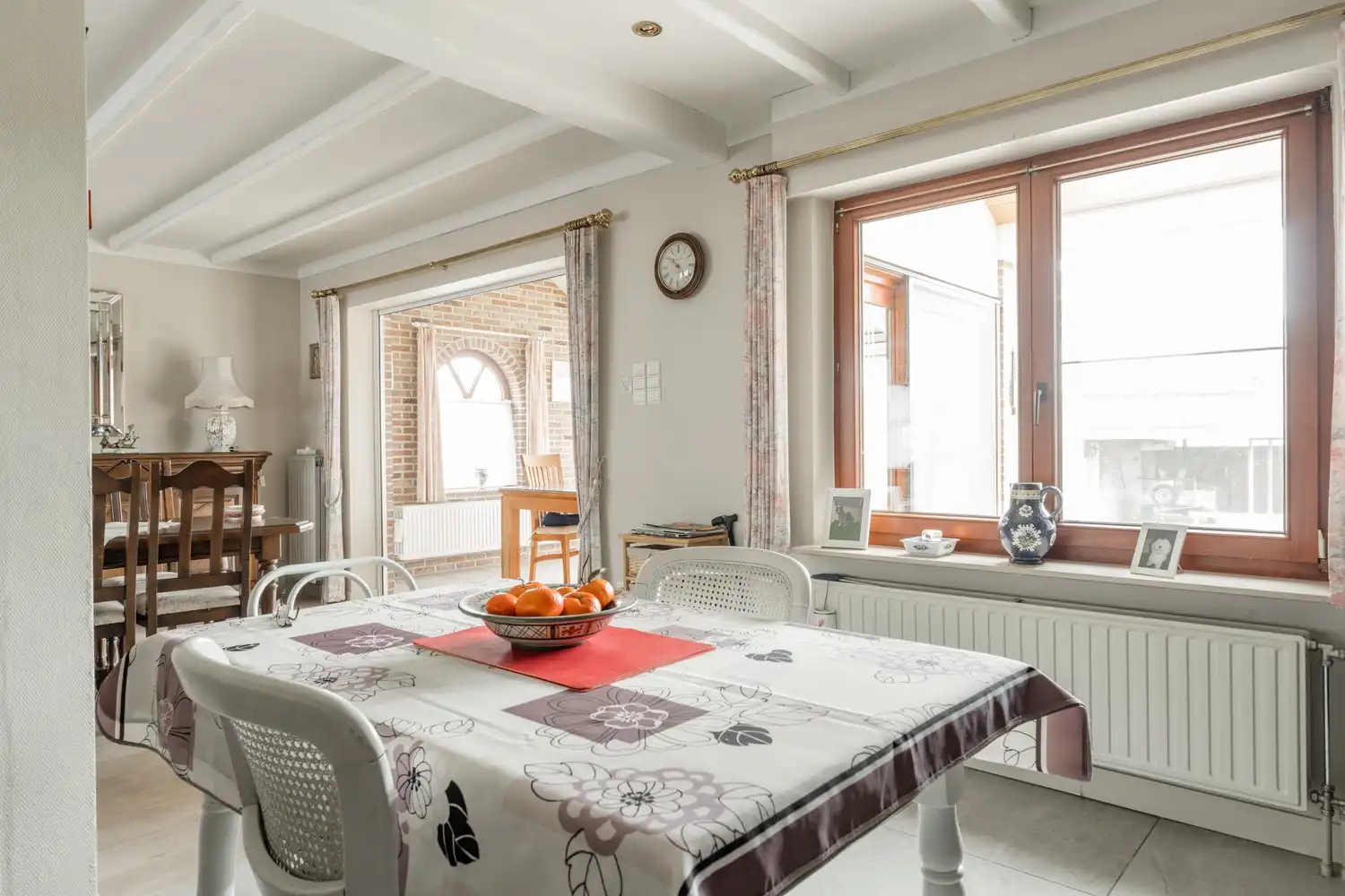 Mooie vrijstaande woning te koop vlakbij het centrum met 4 slaapkamers rustig gelegen op 10a10ca. foto 20