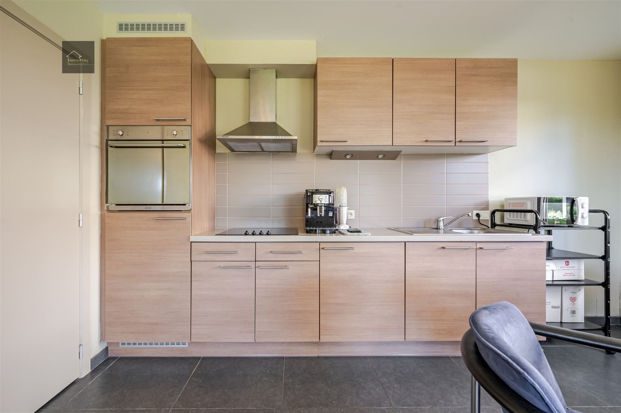 Instapklaar ruim gelijkvloersappartement met tuin! foto 4