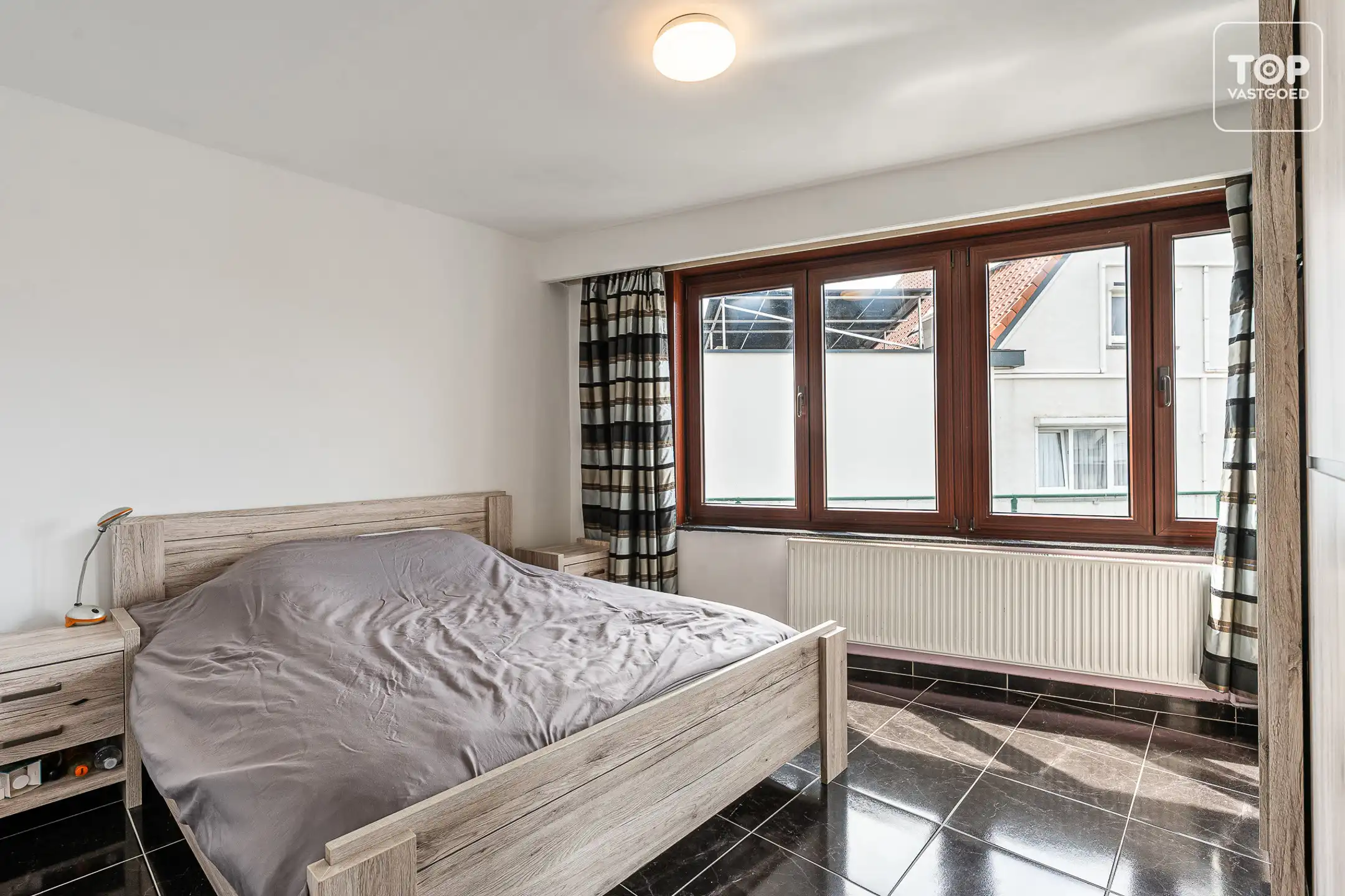 Instapklare HOB met 4 slaapkamers en tuin foto 14